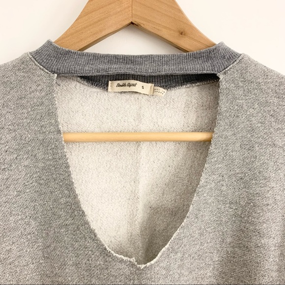 Cropped Sweater - Picture 2 of 3